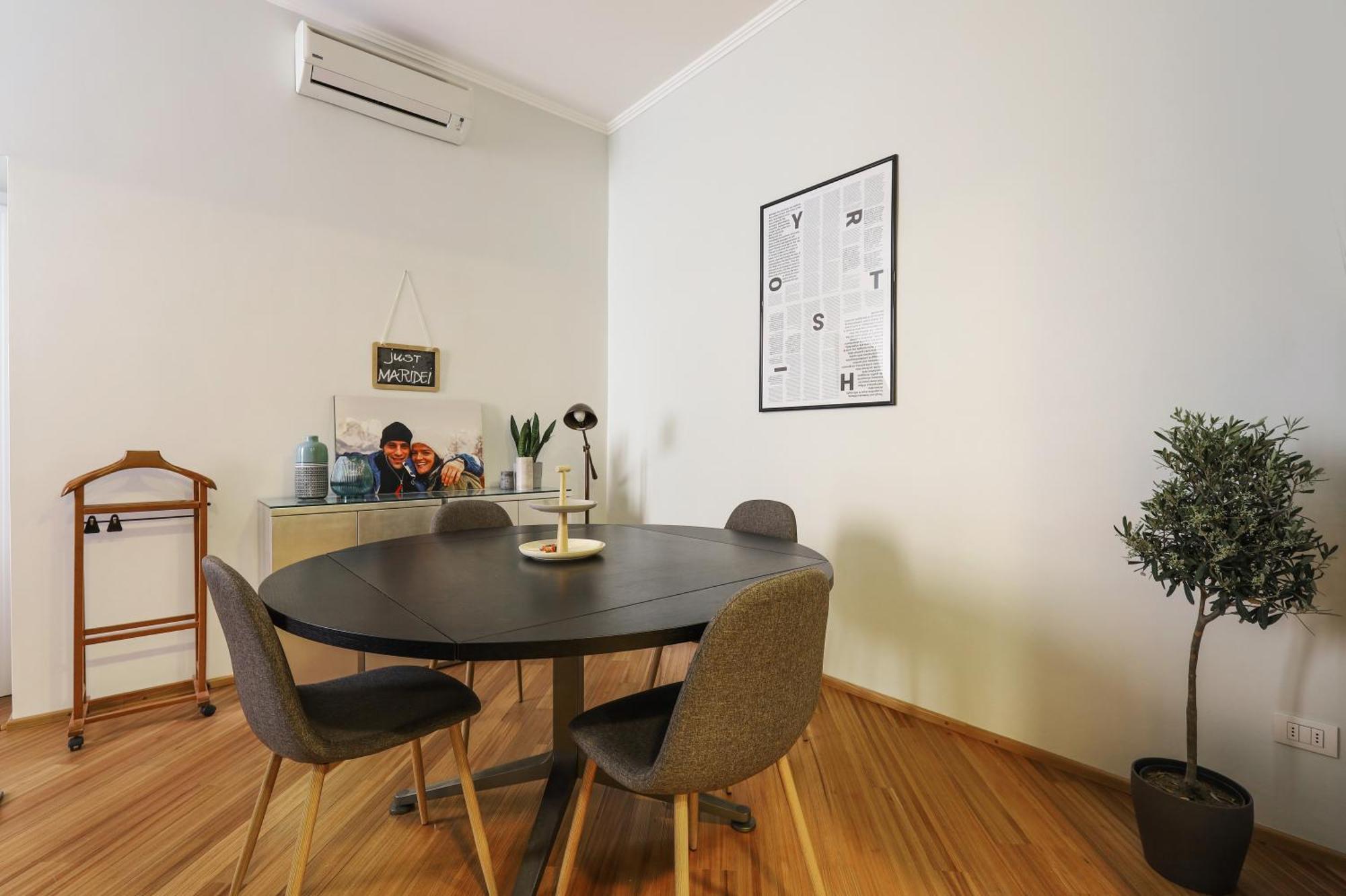 Real Jewel In Milano Cadorna Apartment Exterior photo